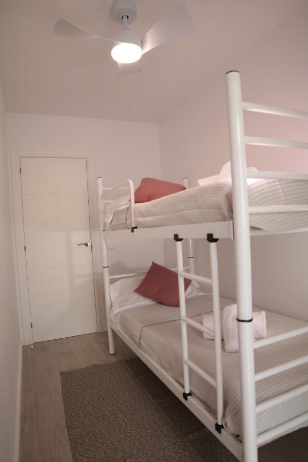 Modern Apartament Al Costat Del Parc De La Devesa Жирона Экстерьер фото